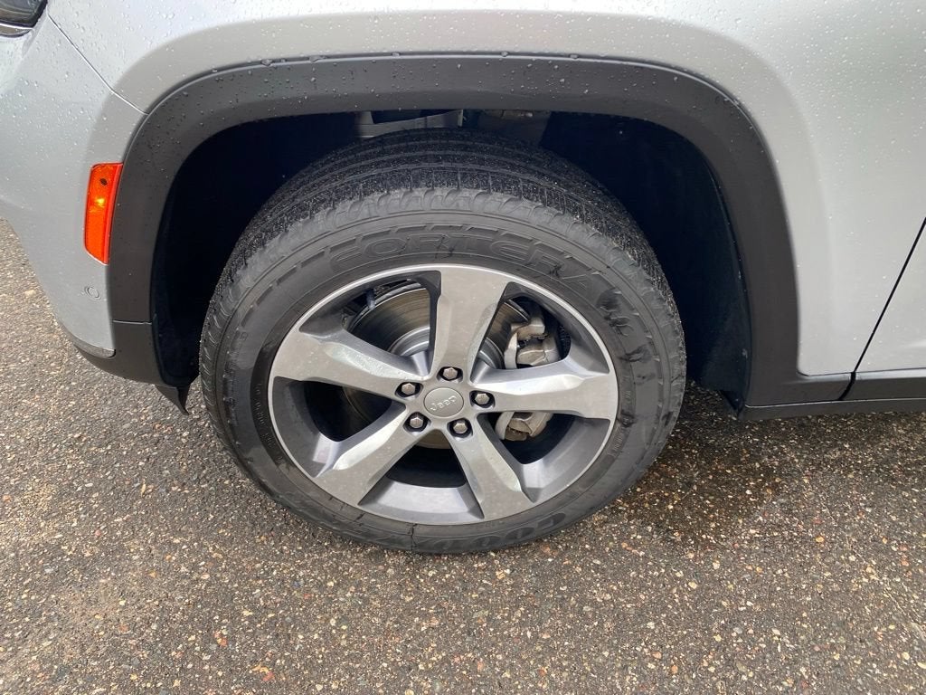 Used 2021 Jeep Grand Cherokee L Limited with VIN 1C4RJKBG4M8111183 for sale in Hibbing, Minnesota