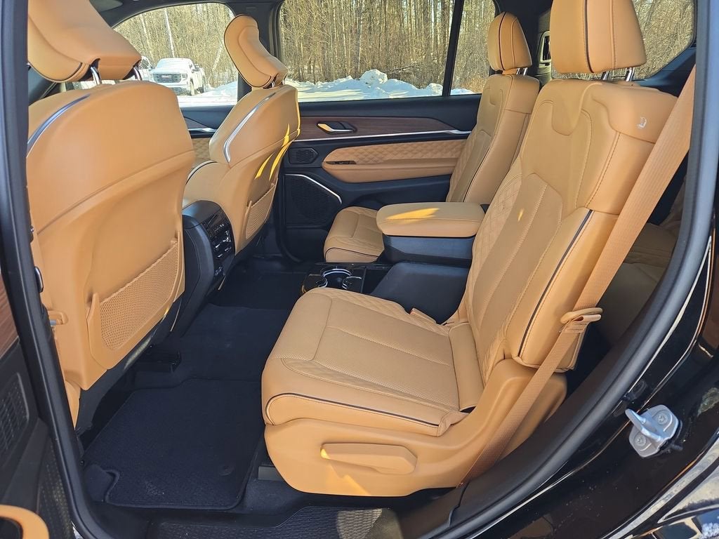 2022 Jeep Grand Cherokee L Summit