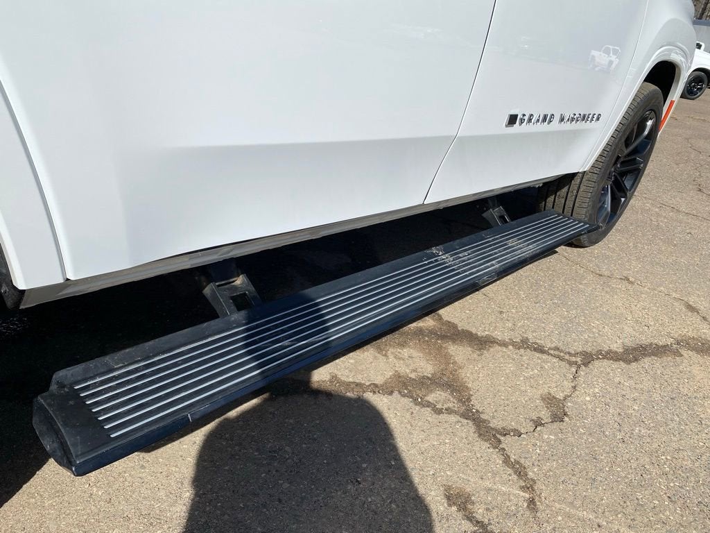 2024 Jeep Grand Wagoneer Series II Obsidian