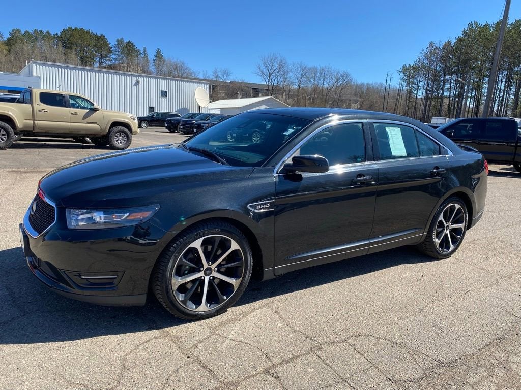 2015 Ford Taurus SHO AWD's photo