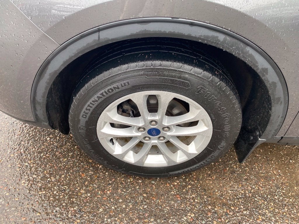Used 2022 Ford Escape SE with VIN 1FMCU9G66NUA35072 for sale in Hibbing, Minnesota