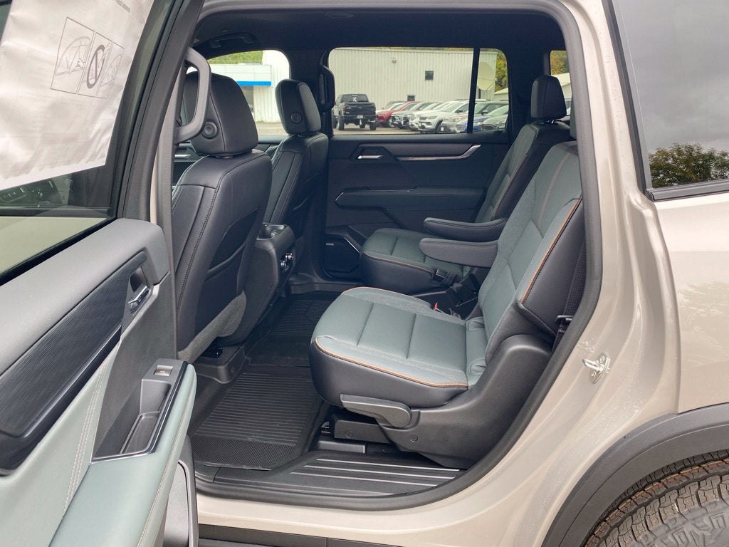 2027 GMC Acadia AT4