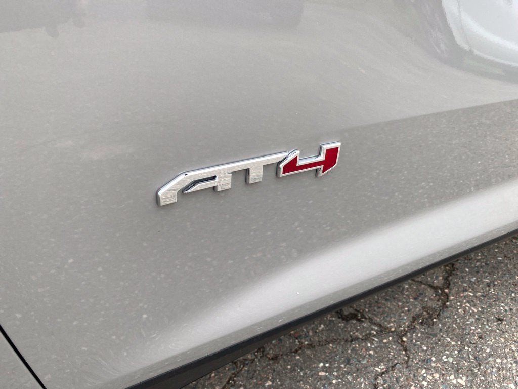 2027 GMC Acadia AT4