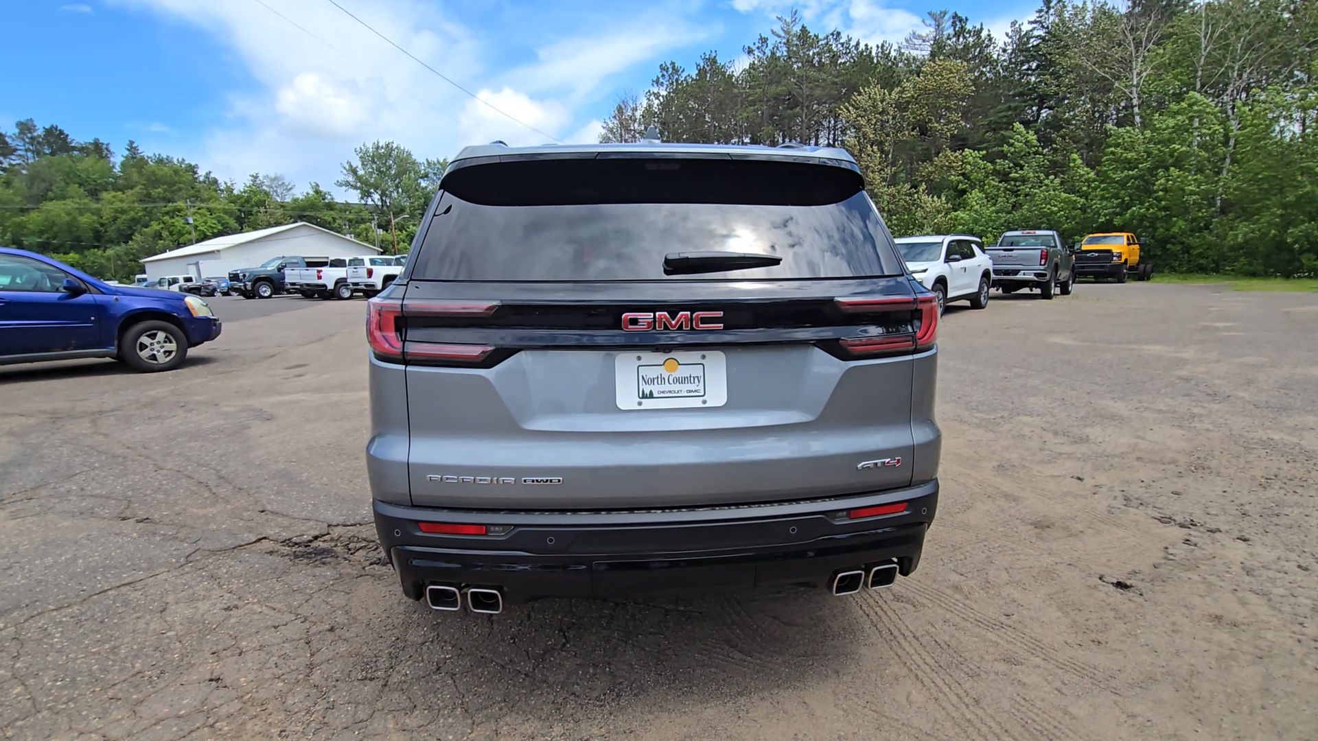 2025 GMC Acadia AT4