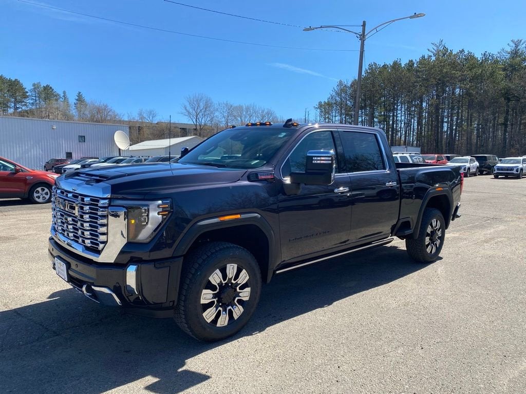 2026 GMC Sierra 4WD Crew Cab Standard Box Denali's photo