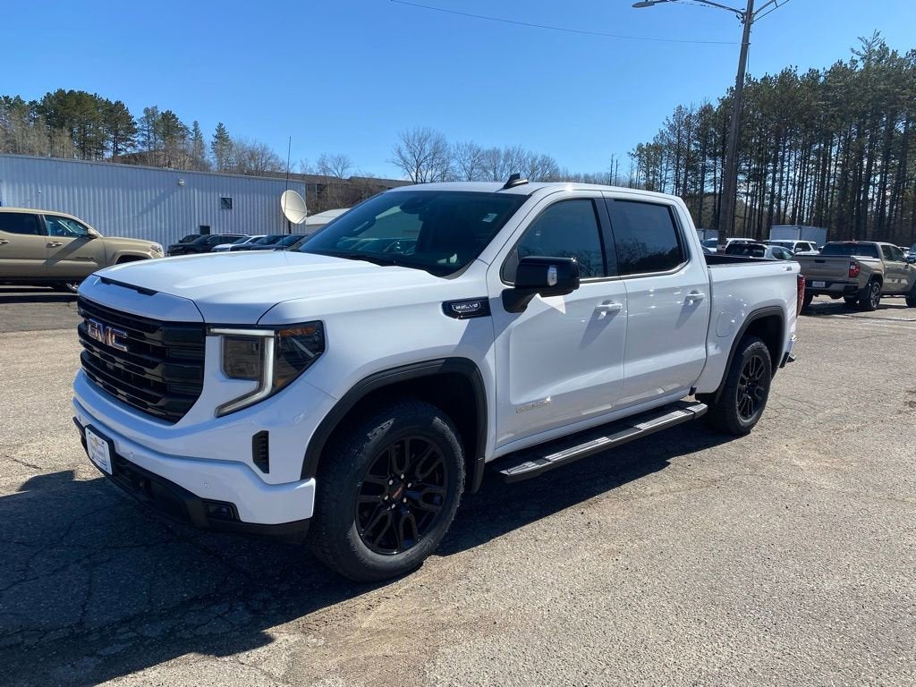 2026 GMC Sierra 4WD Crew Cab Short Box Elevation's photo