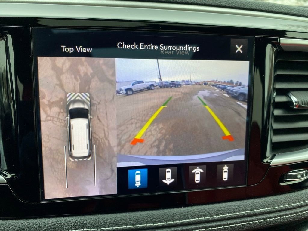 2020 Chrysler Pacifica Red S