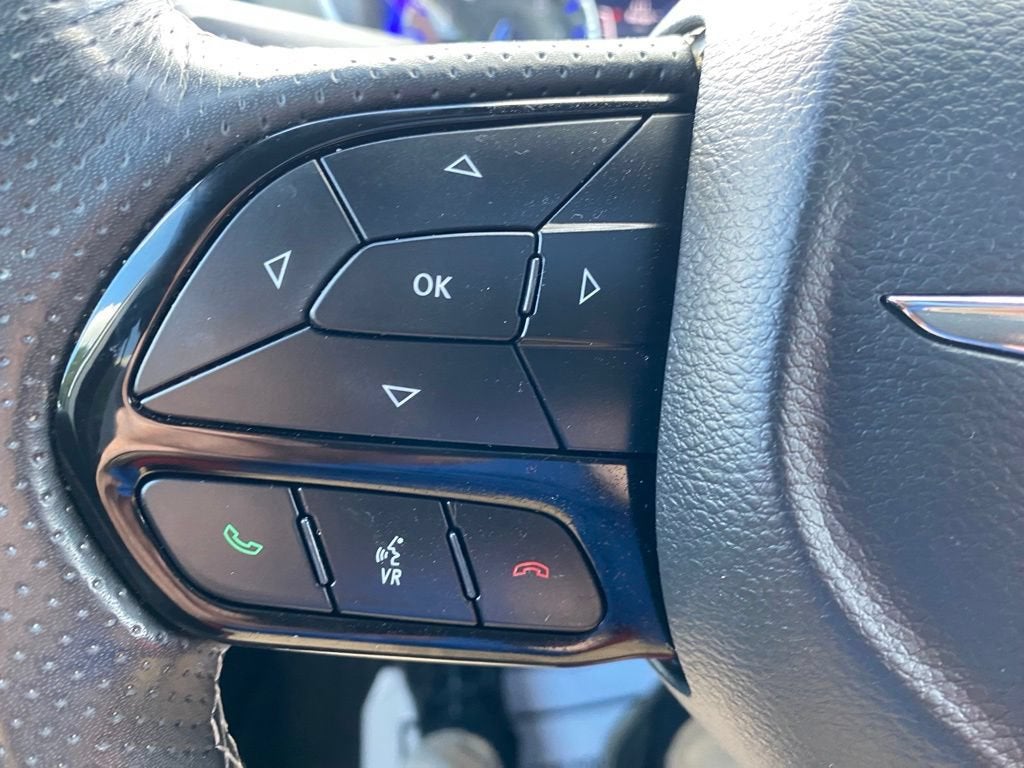 2020 Chrysler Pacifica Red S