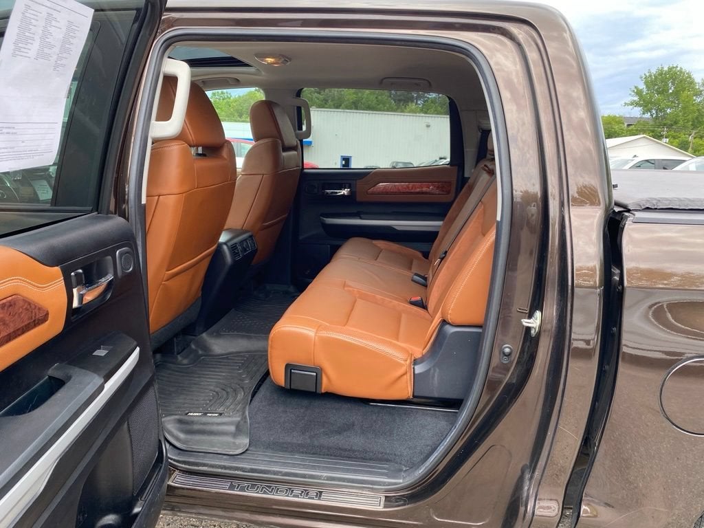 2019 Toyota Tundra 4WD SR5