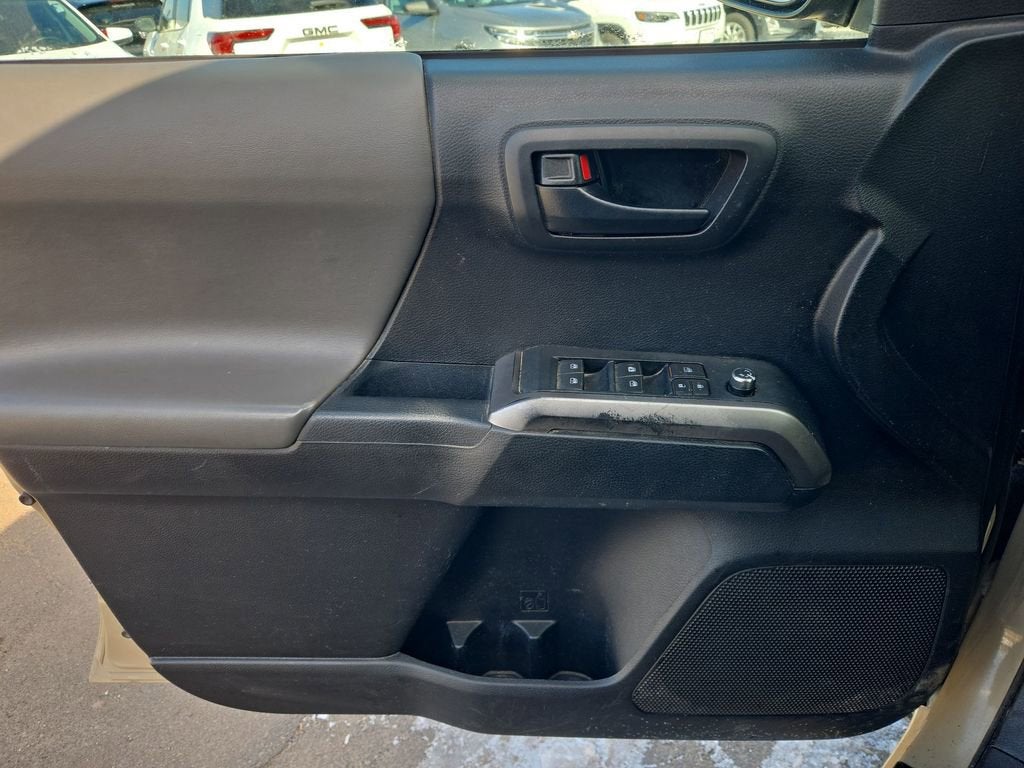 2016 Toyota Tacoma SR5