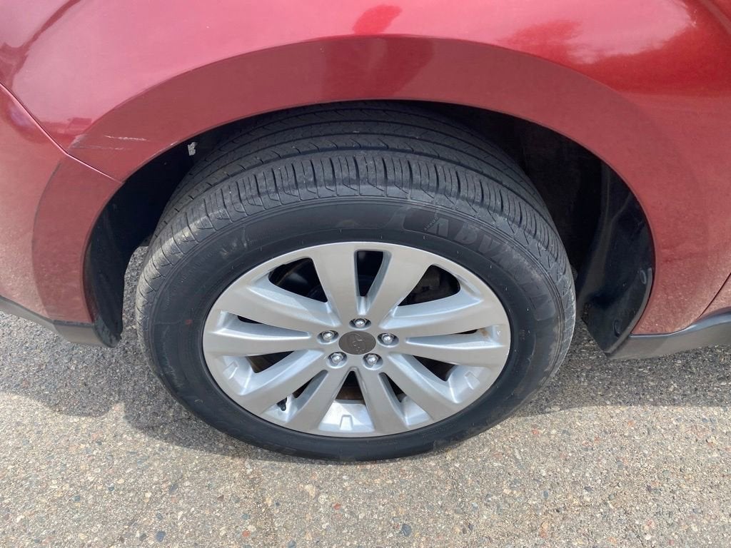 Used 2013 Subaru Forester X Limited with VIN JF2SHAEC3DH403084 for sale in Hibbing, Minnesota